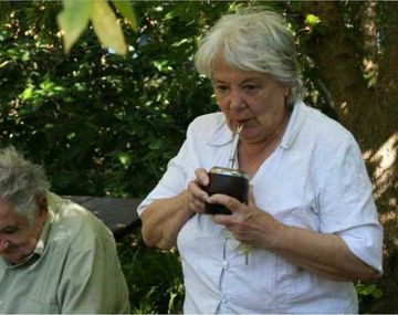 Agua caliente en las calles para tomar mate