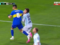 polemica en la bombonera: el penal de zambrano que no advirtio el var polemica en la bombonera: el penal de zambrano que no advirtio el var