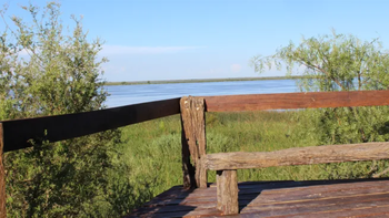 El pueblo que tiene senderos naturales y costanera al río Paraná. El pueblo que tiene senderos naturales y costanera al río Paraná.