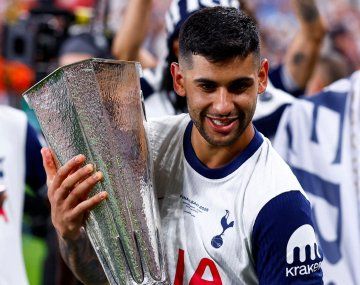 Cuti Romero fue campeón de la Europa League pero no le dieron medalla: el motivo