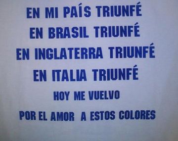 Tevez ya tiene su remera oficial: Vuelvo por amor a estos colores