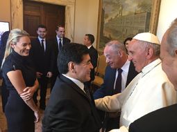 Maradona junto al papa Francisco Maradona junto al papa Francisco