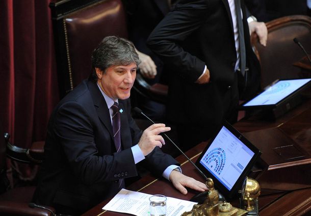 La oposición abandonó la sesión en el Senado por la presencia de Boudou