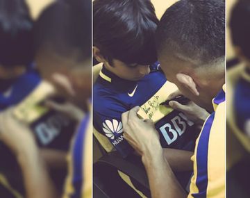 Benjamín Agüero, con Carlos Tevez&nbsp;