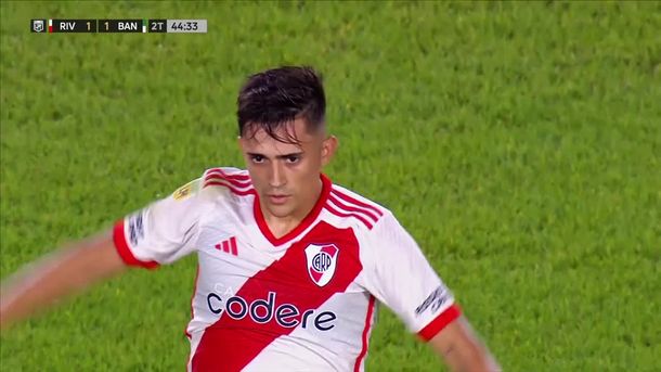 Ante un implacable Barovero, Pablo Solari logró darle la igualdad a River ante Banfield