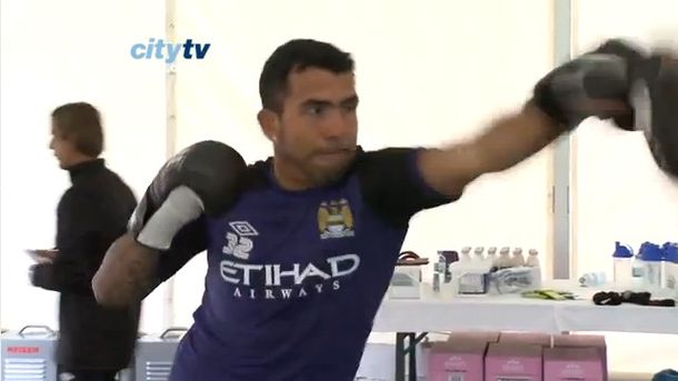 ¿Carlitos Tevez deja el fútbol y se dedicará al boxeo profesional?