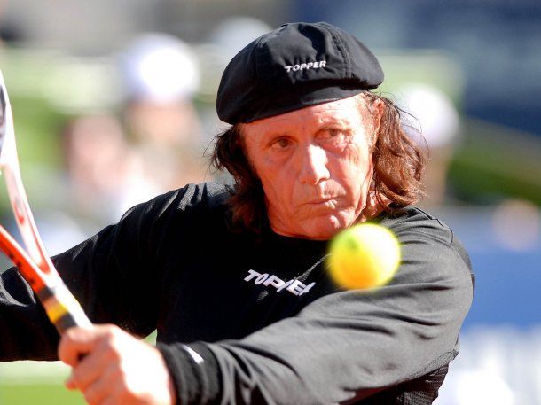 La espectacular torta de cumpleaños para Guillermo Vilas