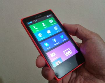 Microsoft frena a Nokia y no le deja tener teléfonos Android