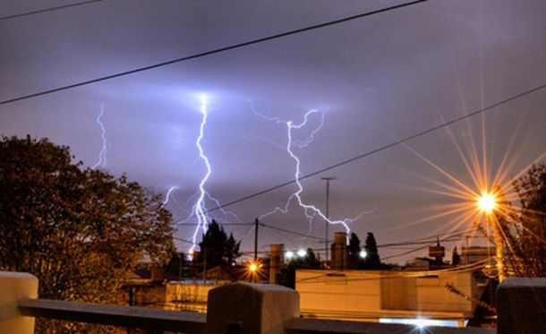 El Servicio Meteorológico renovó el alerta por tormentas fuertes y granizo para la Ciudad