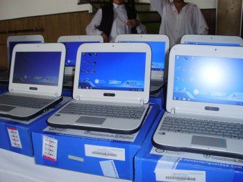 El Gobierno entregará notebooks a chicos y docentes