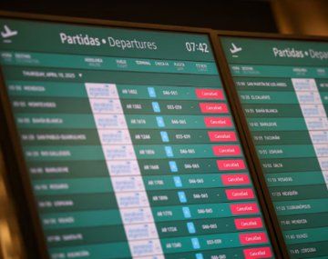 Vuelven a parar controladores aéreos este martes en reclamo de mejoras salariales