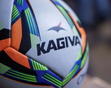 ARCA subasta más de un millar de pelotas de fútbol