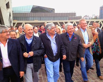 De Narváez cerró un acuerdo con Moyano y De la Sota