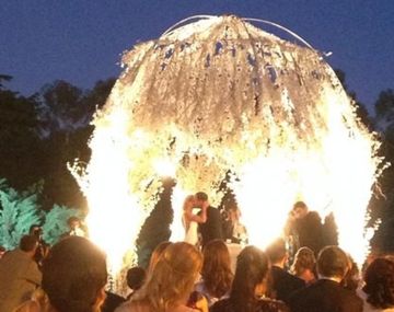 El primer beso de casados de Cirio e Insaurralde