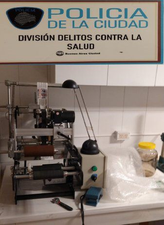 Clausuran laboratorio de medicamentos que ofrecía la solución milagrosa
