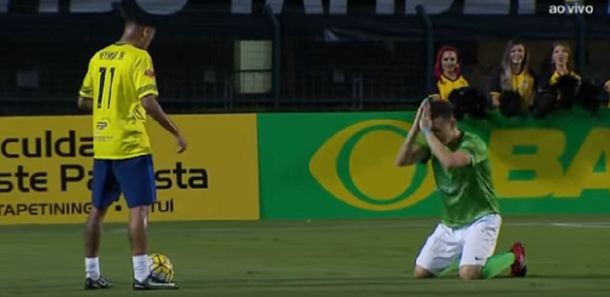 El momento de la súplica de Fred