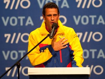 Capriles le pidió a sus votantes que no se sientan solos