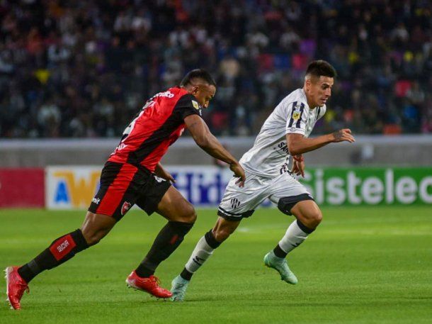 Central Córdoba se impuso 2-0 ante Newells en el cierre la fecha 23 de la LPF