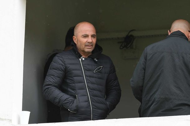 El entrenador ya está en suelo argentino y el jueves será presentado