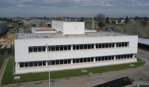 Violento golpe comando a la planta de La Virginia en Rosario: se llevaron $2 millones