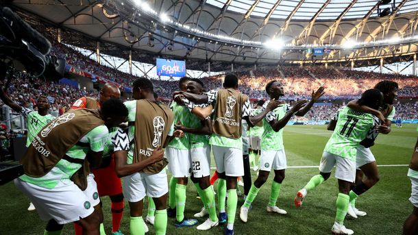 ¡Lo gritamos todos! Nigeria venció a Islandia y Argentina mantiene sus chances