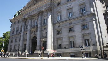 pese al desacato, el pais pagara los intereses de deuda pese al desacato, el pais pagara los intereses de deuda