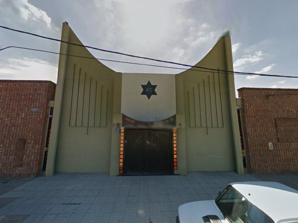 Inhuman en un cementerio de Banfield a la familia víctima del incendio de Recoleta