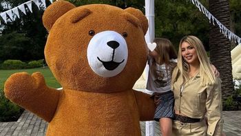wanda celebro el cumpleanos de su hija isabella: el video de la familia icardi viajando desde rosario wanda celebro el cumpleanos de su hija isabella: el video de la familia icardi viajando desde rosario