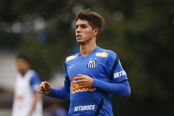 El avión de Campos se estrelló a metros de la casa de un jugador argentino