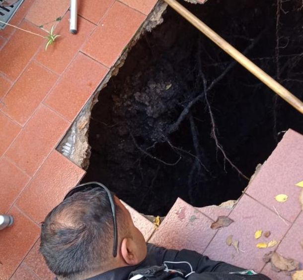 La Plata: así rescataron a una mujer de 84 años que cayó en un pozo de 7 metros en su casa