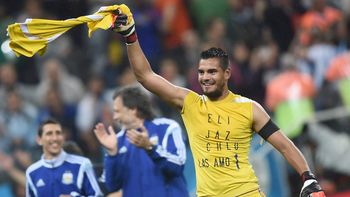 la fifa intimo a romero por mostrar la camiseta tras el partido con holanda la fifa intimo a romero por mostrar la camiseta tras el partido con holanda