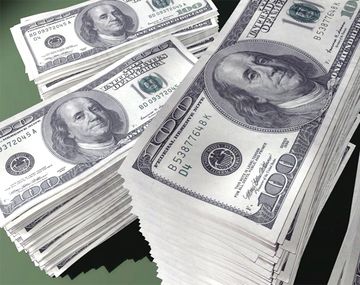 El dólar oficial subió a $6