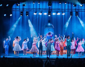 Estreno imbatible de Hairspray, con Damián Betular a la cabeza