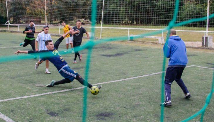 Vuelve el fútbol 5 en San Juan