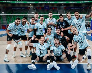 El Vóley argentino enfrenta a Alemania en busca de un milagro para meterse en cuartos de final