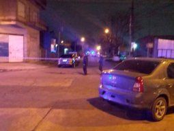Un policía abatió a un delincuente y dejó con muerte cerebral a otro en Berazategui