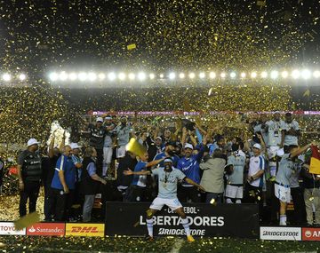 El festejo de Gremio que ahora irá por el batacazo ante Real Madrid