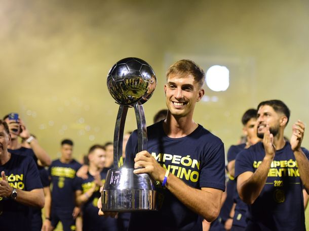 Polémica con Rosario Central: Komar acusó a los equipos grandes de robar toda la vida