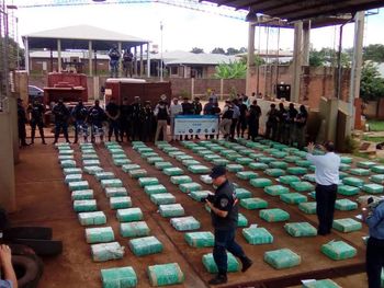 Encontraron un camión abandonado con 4 toneladas de marihuana&nbsp;