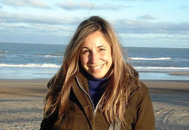 Enviaron a un grupo de detectives para resolver el crimen de la psicóloga