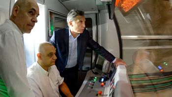macri inauguro dos estaciones estaciones de subte: como viajan los argentinos es central macri inauguro dos estaciones estaciones de subte: como viajan los argentinos es central