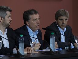 Inflación, dólar, créditos y reformas: la conferencia del equipo económico del Gobierno