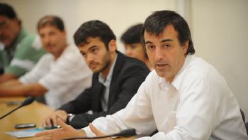 la ciudad y los docentes reanudan el dialogo en busca de un acuerdo salarial la ciudad y los docentes reanudan el dialogo en busca de un acuerdo salarial