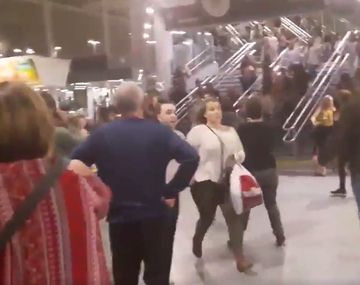 Desesperante huida del público que asistió al show de Arena Grande