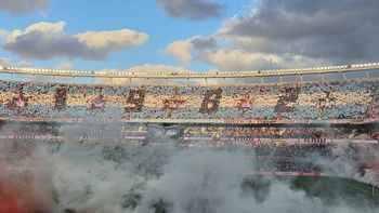 impactante mosaico de river por malvinas: el monumental recordo a los heroes de la guerra impactante mosaico de river por malvinas: el monumental recordo a los heroes de la guerra