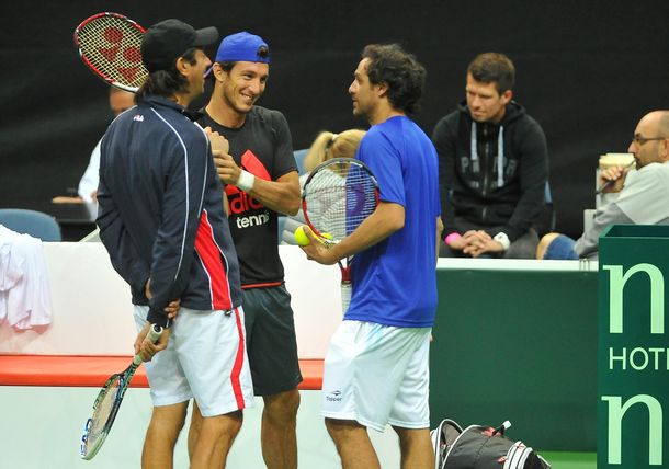 Con Pico Mónaco a prueba, el equipo entrena en Praga