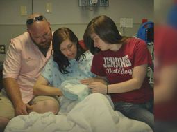 quisieron censurar a una mujer que publico en facebook las fotos de su hijo que nacio muerto quisieron censurar a una mujer que publico en facebook las fotos de su hijo que nacio muerto