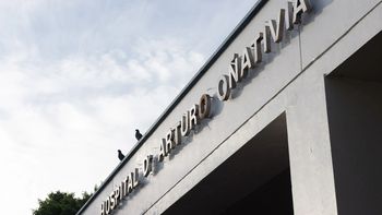 El joven fue trasladado al Hospital Oñativia y pese a los esfuerzos de los profesionales, murió tras entrar en paro cardíaco. El joven fue trasladado al Hospital Oñativia y pese a los esfuerzos de los profesionales, murió tras entrar en paro cardíaco.