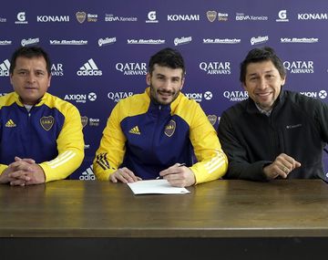 Javier Garc&iacute;a firm&oacute; con Boca hasta 2022