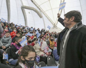 Kicillof defendió el lenguaje inclusivo e instó a los jóvenes a que hablen como quieran
